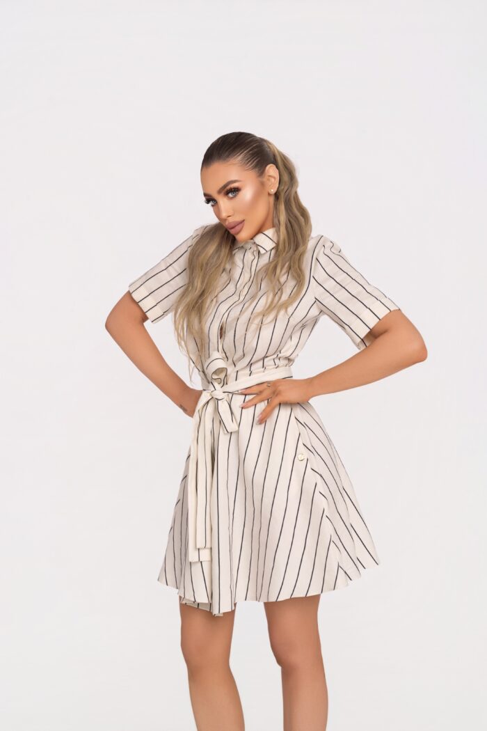 Рокля Райна