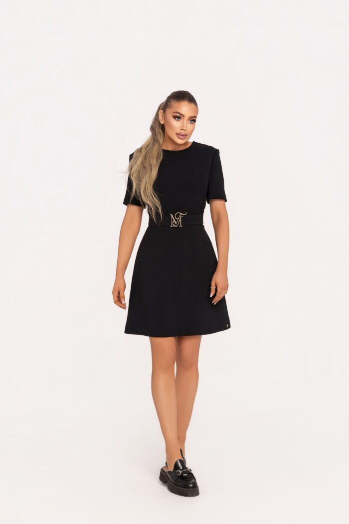 Черна рокля Карин