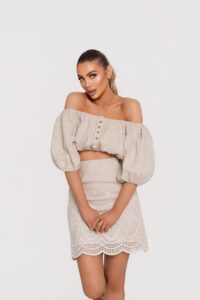 Къса пола и бюстие бея цвят овес