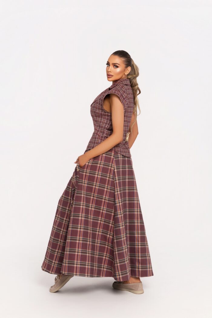 Елек Тея и пола Тифани Червени